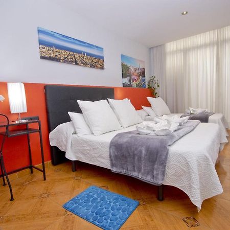 Barcelona City Centre Hostal Dış mekan fotoğraf